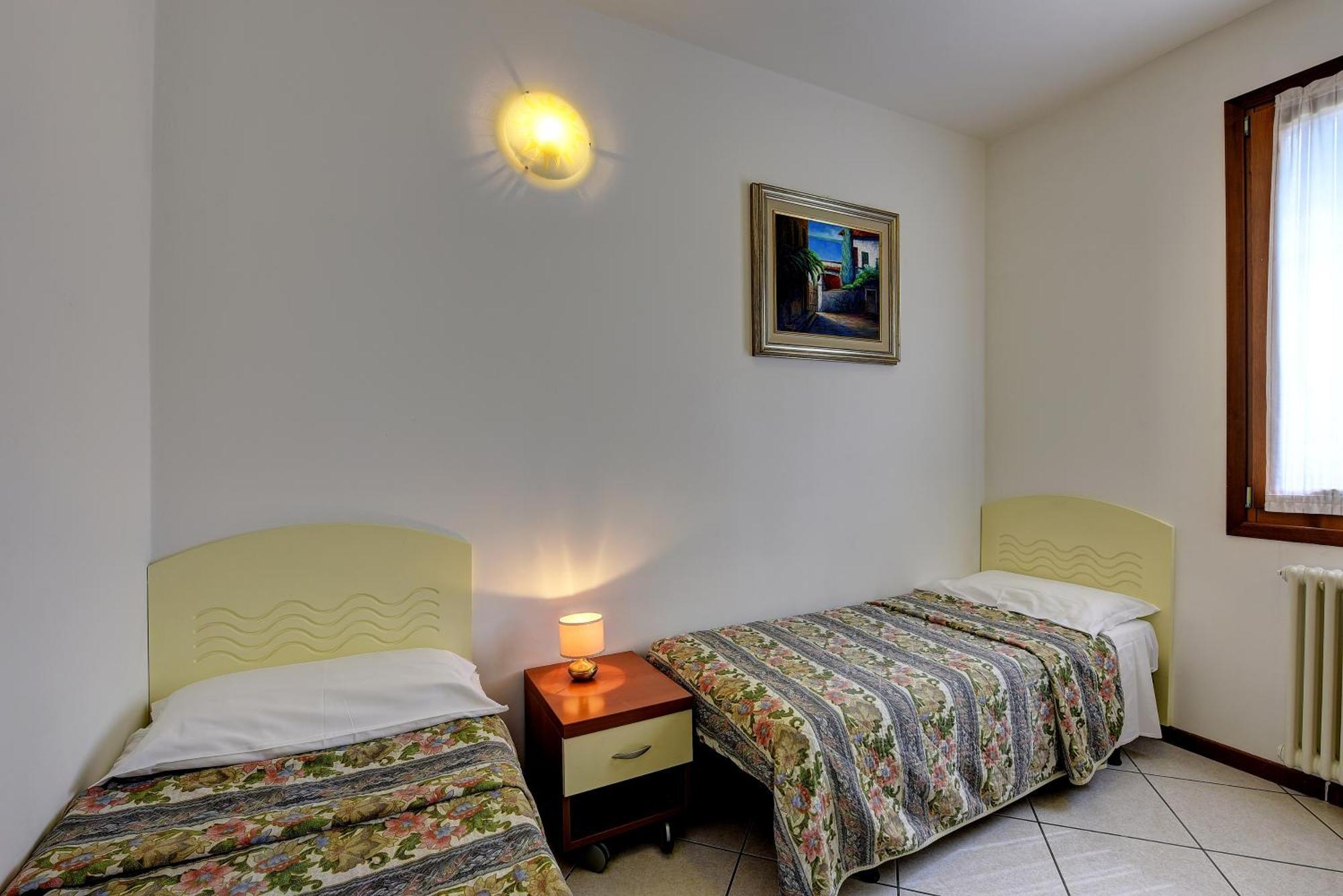 Italsol Residence Riai Moniga del Garda Номер фото