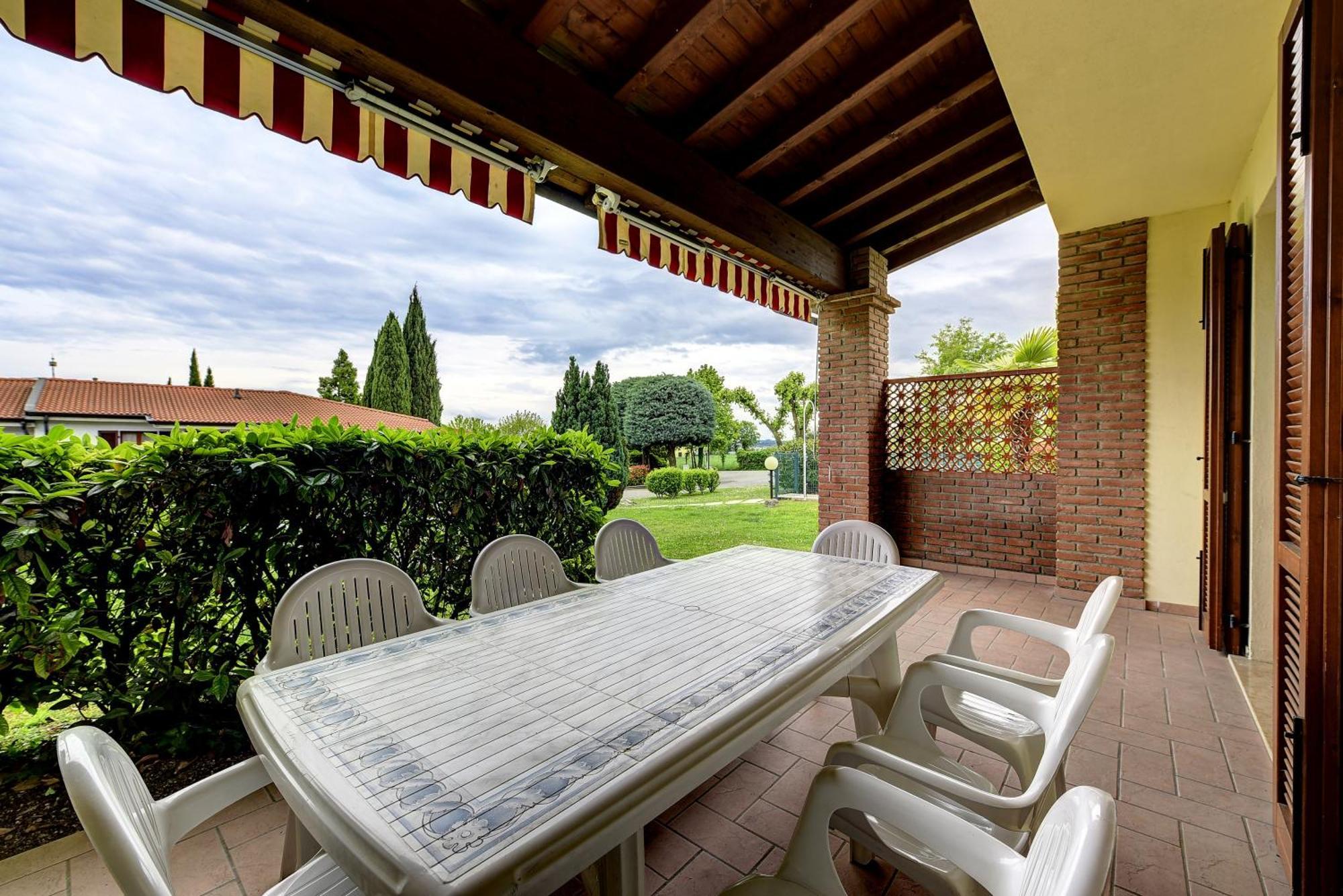 Italsol Residence Riai Moniga del Garda Номер фото